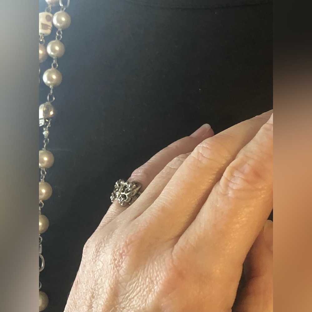 Silver Butterfly Ring - Picture 5 of 10